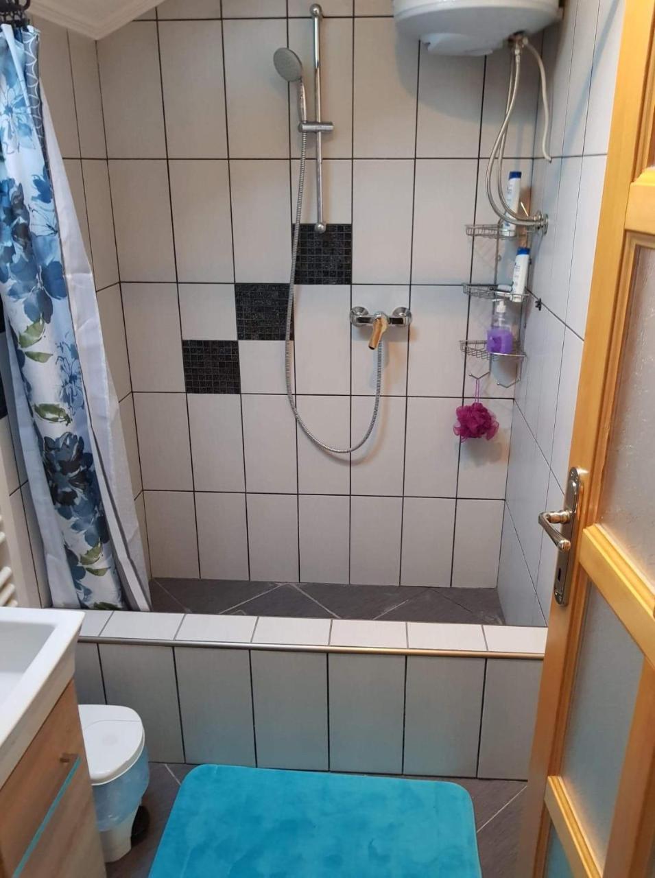 Vinac Guest House يايتشه المظهر الخارجي الصورة