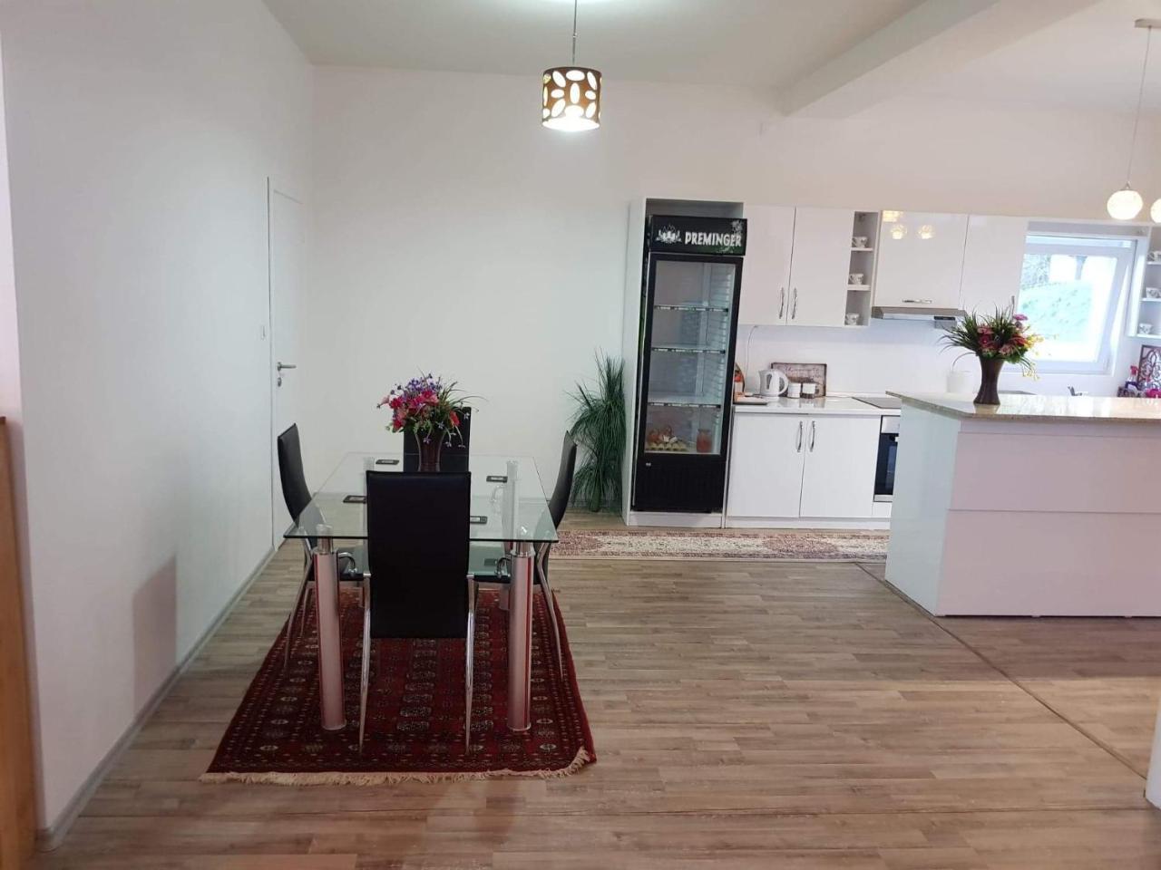 Vinac Guest House يايتشه المظهر الخارجي الصورة
